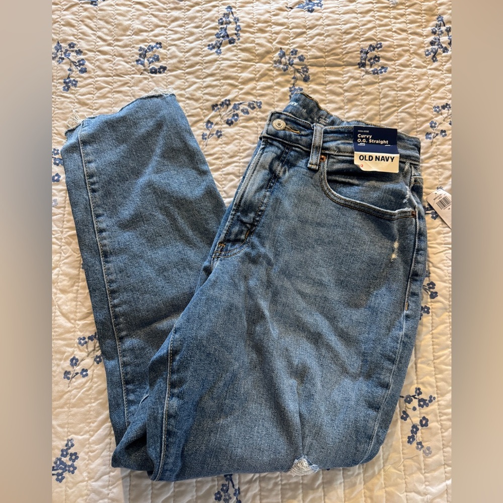 NEW! Old Navy Curvy High Rise OG Straight‎ Slightly Distressed Jeans